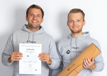 yogamatten-kork-personalisiert-equipment-faszienrollen