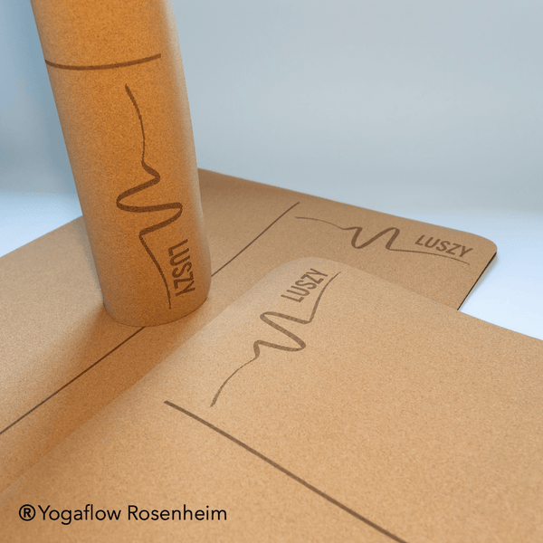 Yogamatte Kork Pure Balance (12 Stk.) 10 + 2 GRATIS - Deine Wunschgravur